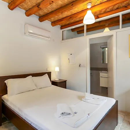 Annis House * Kato Lefkara