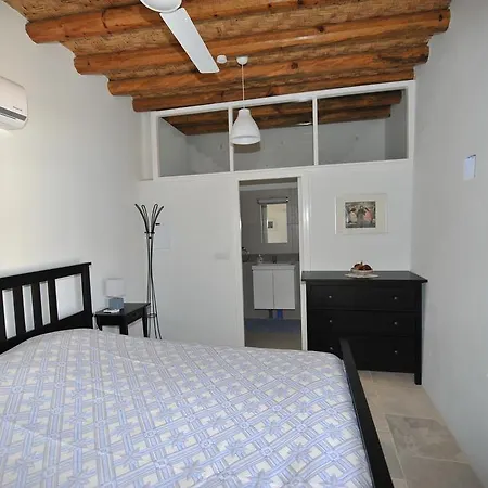 Annis House Lefkara