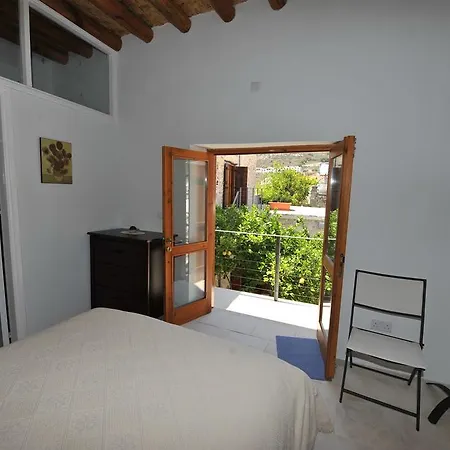 Guest house Annis House